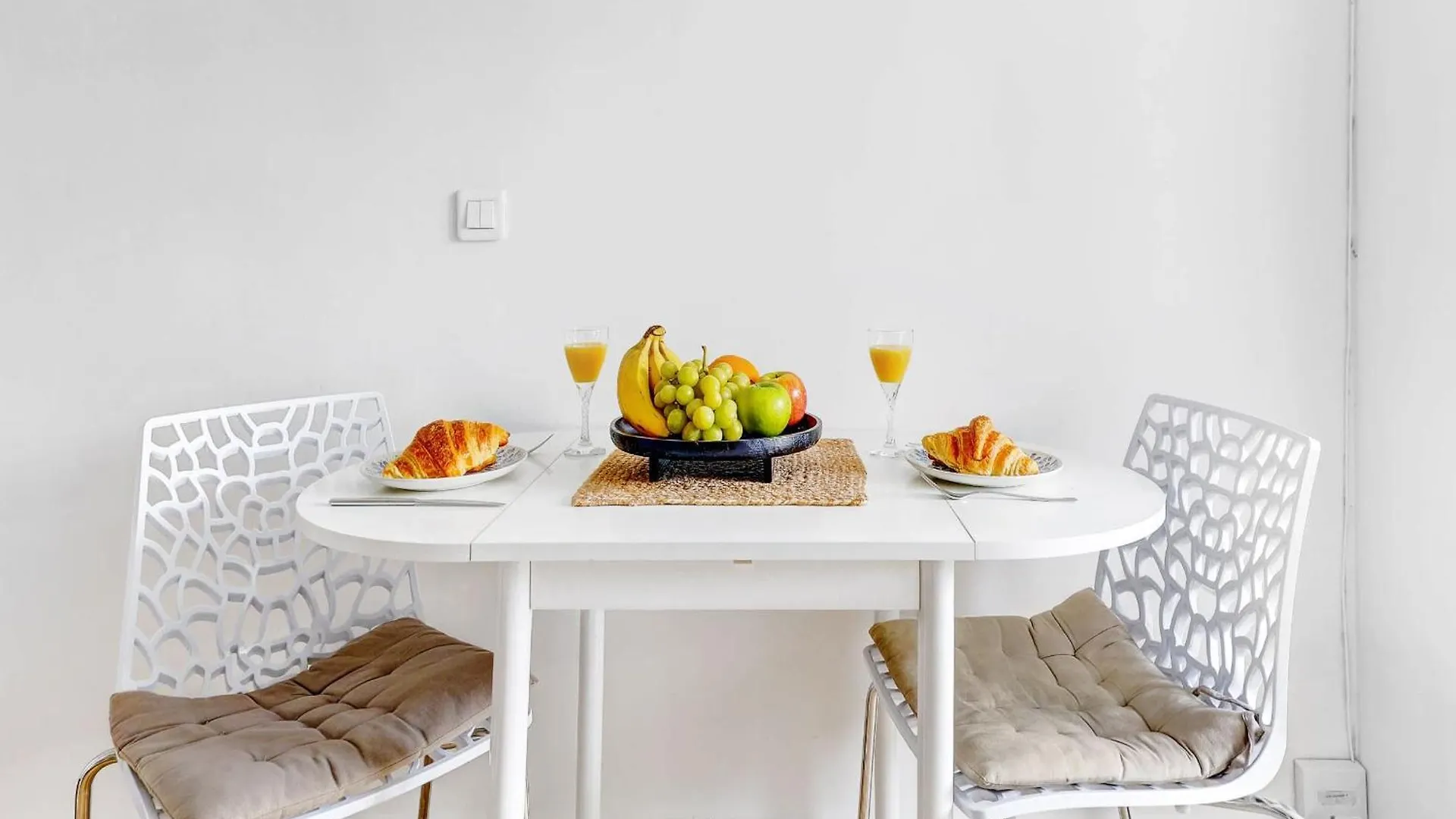 Charming Studio - Steps From Le Marais & Montorgueil París 0*,