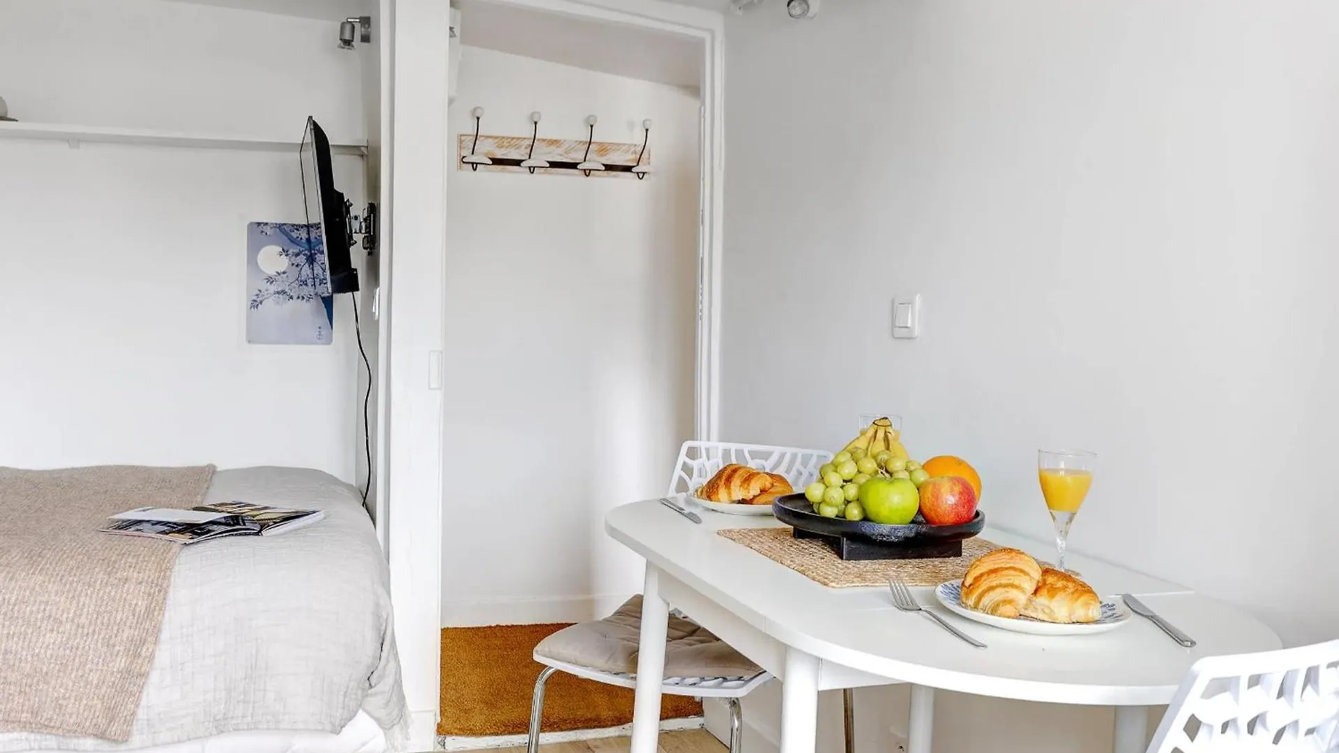 Charming Studio - Steps From Le Marais & Montorgueil パリ 0*,  フランス